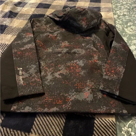 Free Country Boys Softshell Jacket - Black and Orange - Picture 9 of 12